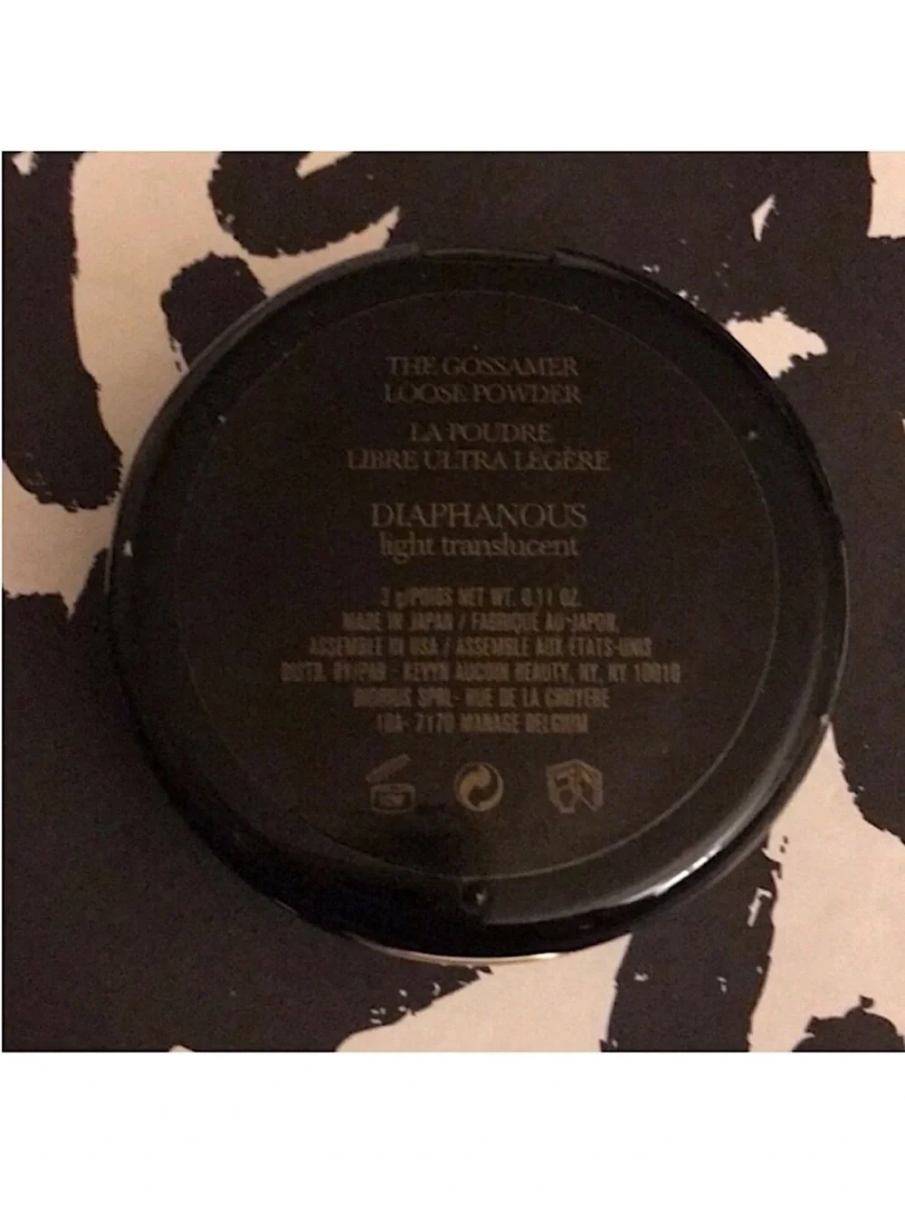 Kevyn Aucoin Gossamer Loose Setting Powder with Puff in Diaphanous  0.11 oz/ 3 g
